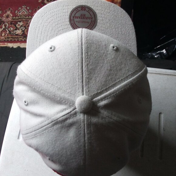 NWT Mitchell & Ness UNLV Runnin' Rebels Script Snap Hat Cap - Picture 4 of 9